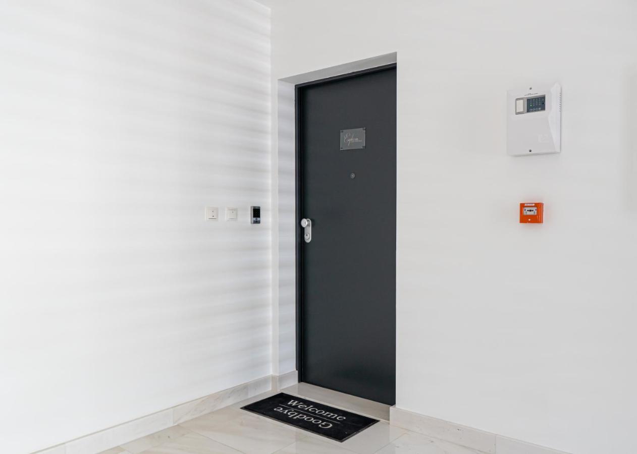 Euphoria Luxury Apartment สปลิท ภายนอก รูปภาพ