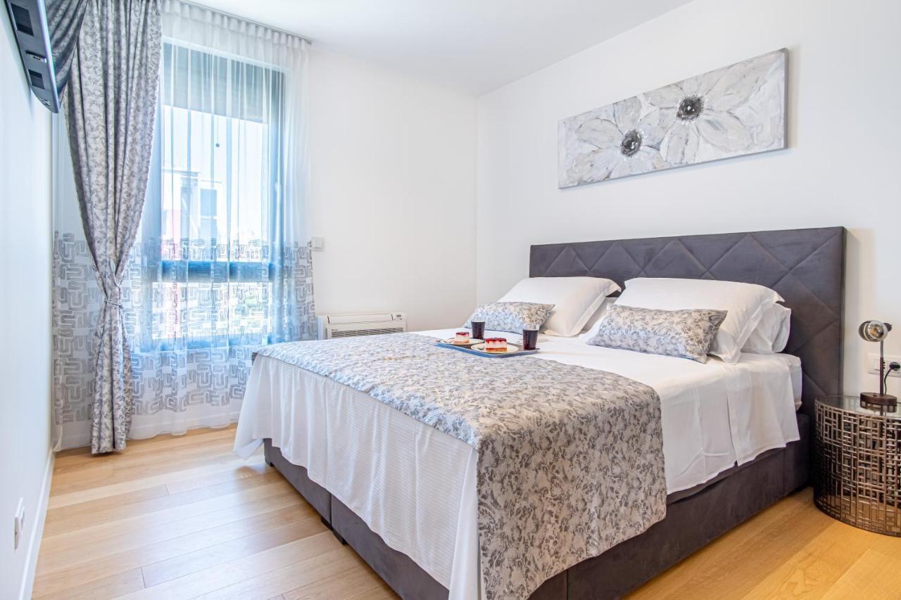 Euphoria Luxury Apartment สปลิท ภายนอก รูปภาพ