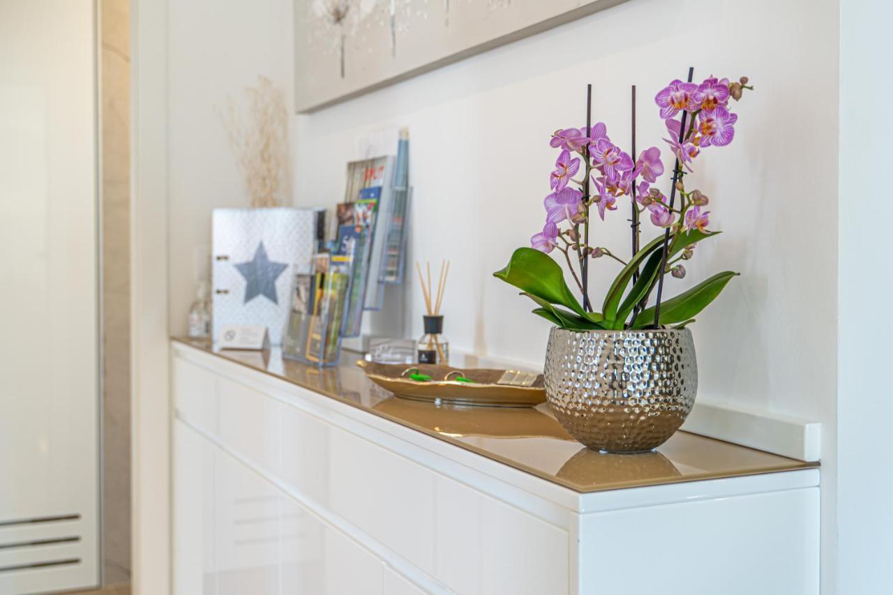 Euphoria Luxury Apartment สปลิท ภายนอก รูปภาพ